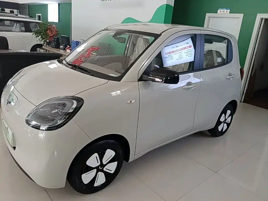 Wuling Motors Hongguang MINIEV 2026 2025 4-Door Advanced