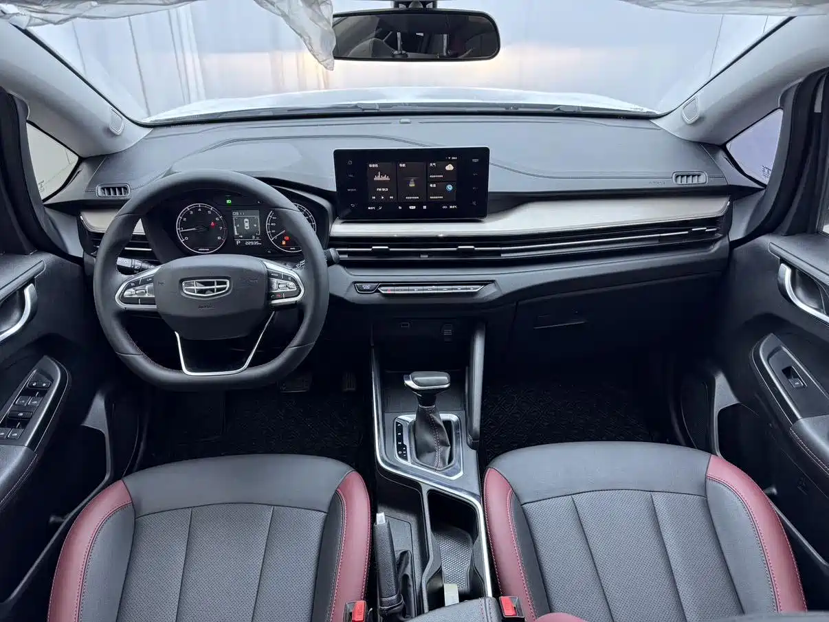 Photo 11 - Geely Vision X3