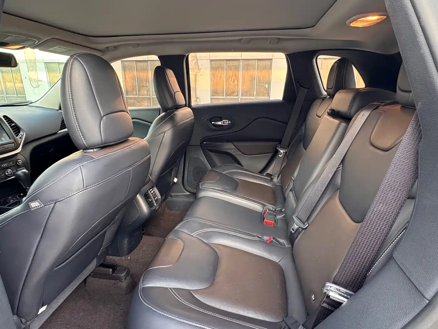Jeep Cherokee 2020 2019 2.0L 2WD Classic Edition China V