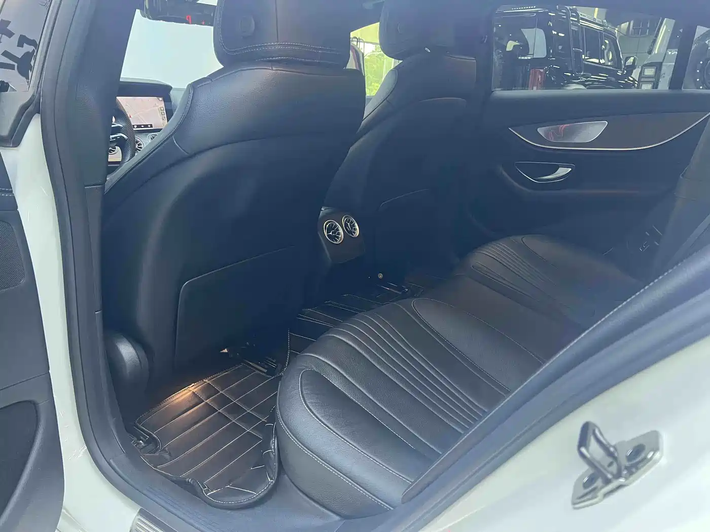 Mercedes-Benz CLS 2022 CLS 300 Luxury фото 10