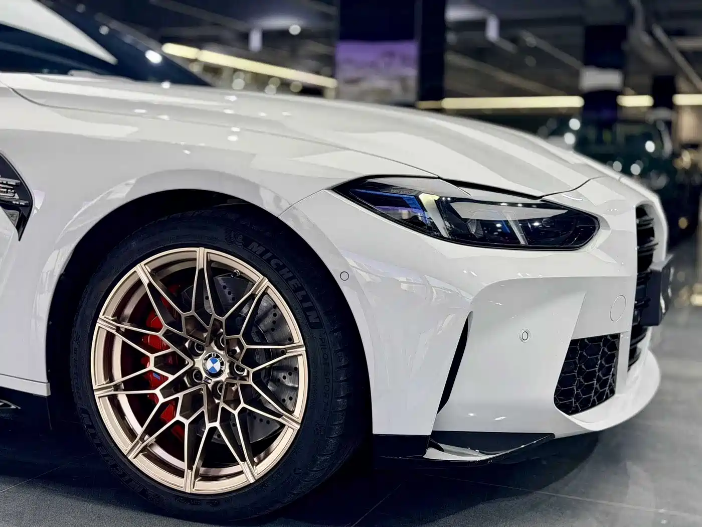BMW M4 2024 BMW M4 Coupe M xDrive Competition фото 5