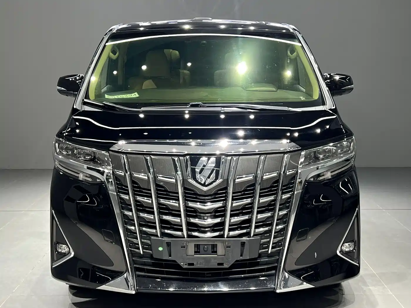 Toyota Alphard 2018 Facelift 3.5L Luxury Edition фото 2