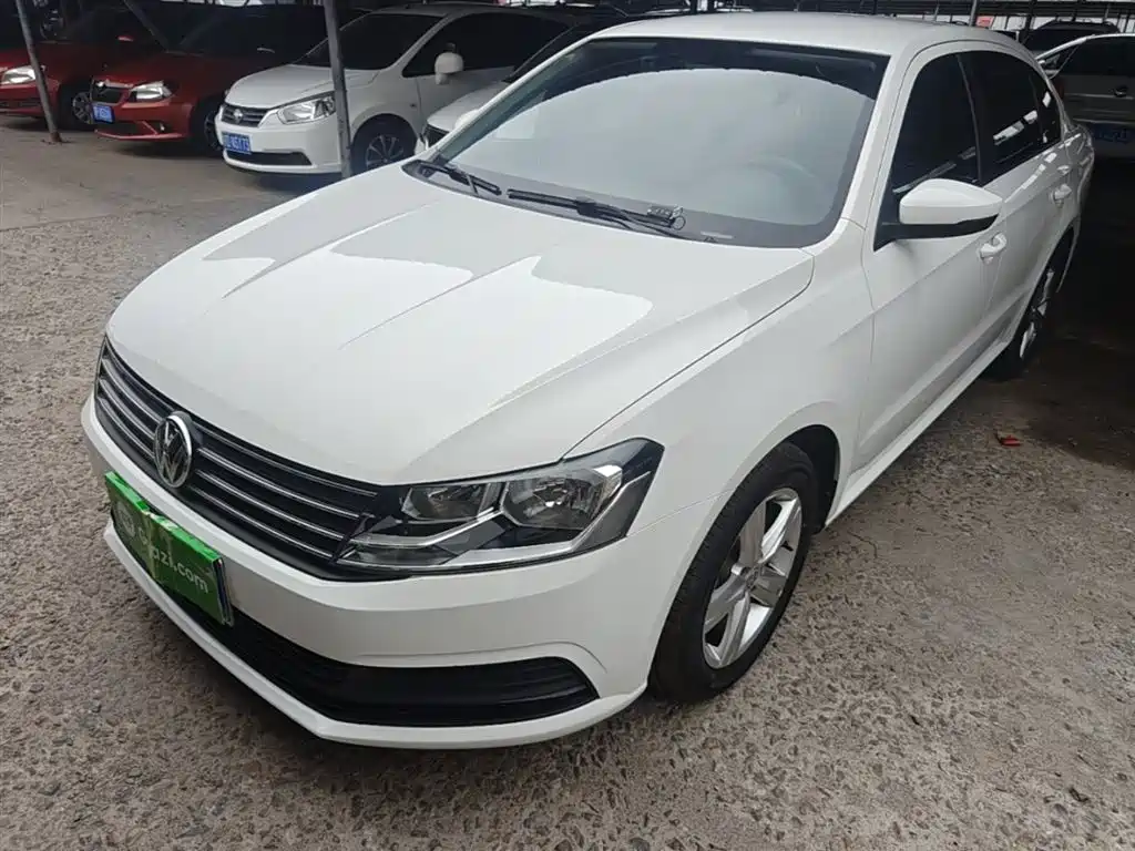 Volkswagen Lavida 2017 1.6L Manual Trend Edition фото 2