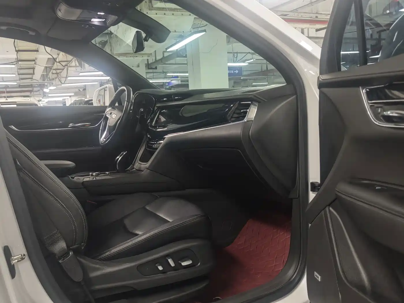 Cadillac XT6 2019 2020 28T 6-Seater Luxury Model