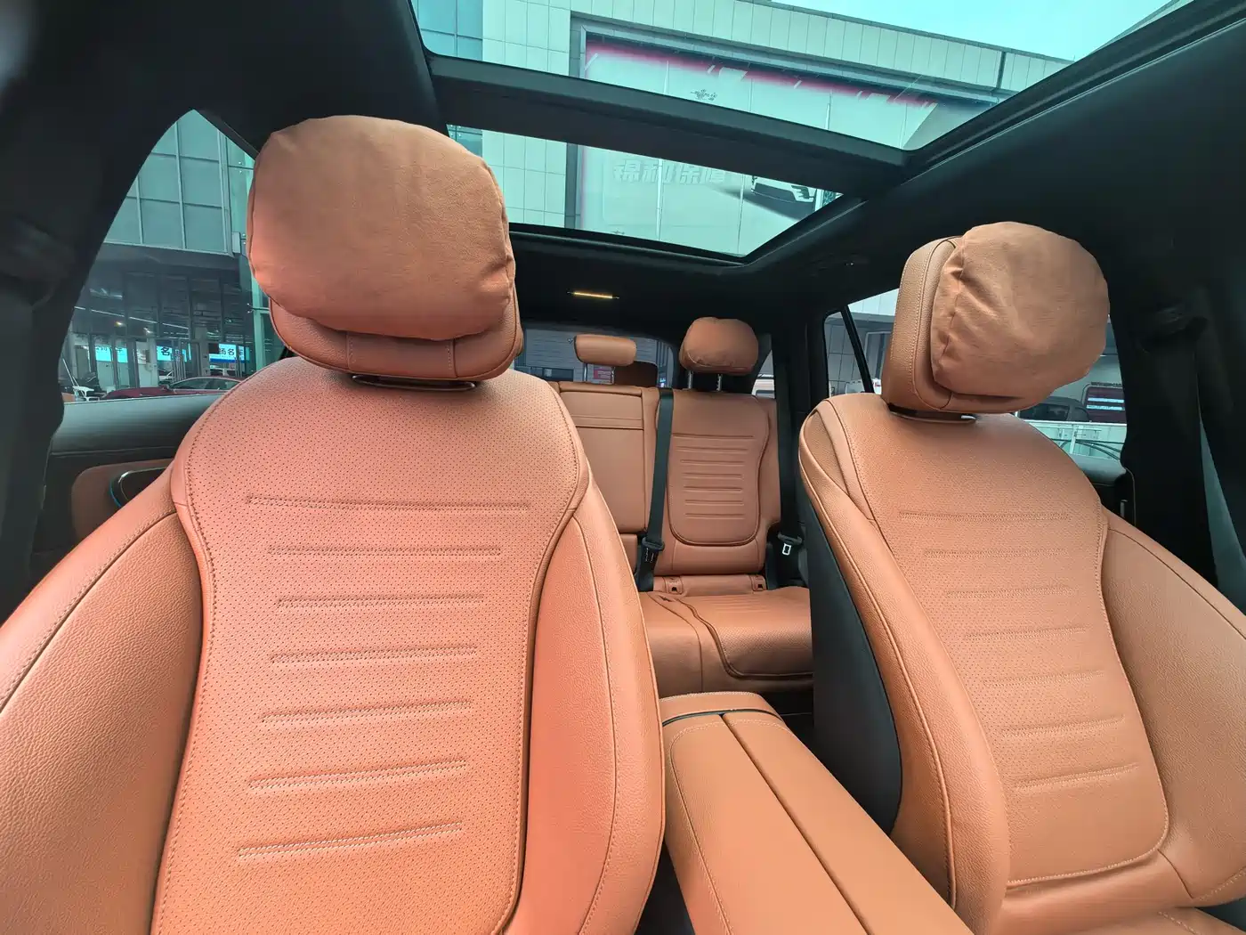 Mercedes-Benz GLC 2023 GLC 260 L 4MATIC Luxury 7-Seater фото 13
