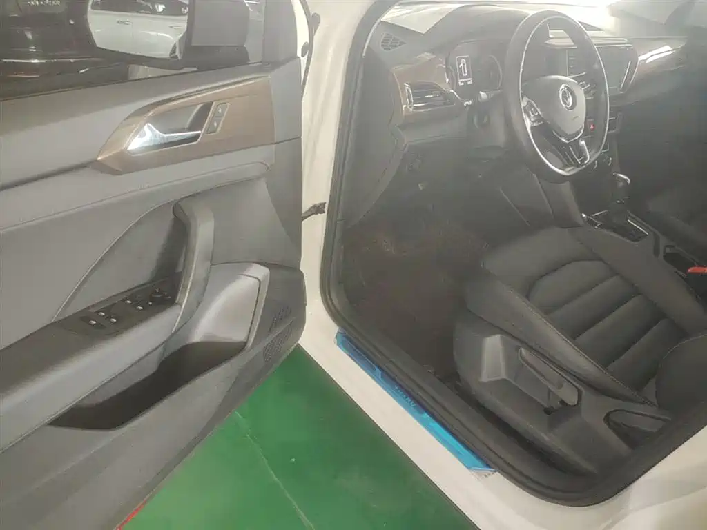 Volkswagen Tharu 2021 Model 280TSI 2WD Comfort Edition фото 15