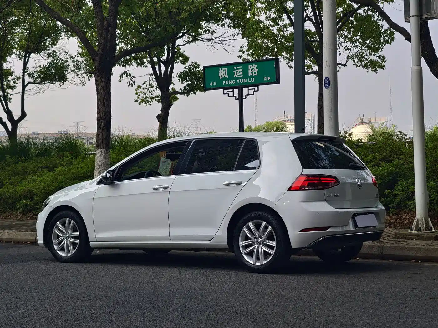 Volkswagen Golf 2019 280TSI DSG Comfort China VI фото 2