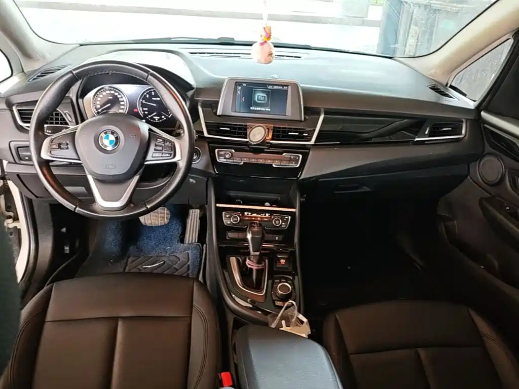 BMW 2 Series Touring 2019 2018 218i Luxury Line
