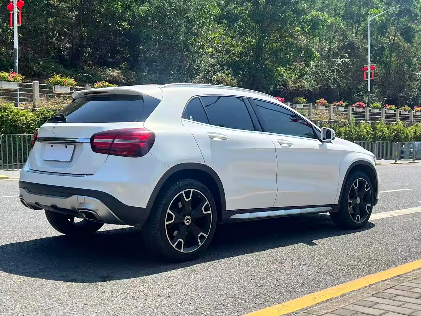 Mercedes-Benz GLA 2017 GLA 220 4MATIC Luxury фото 6