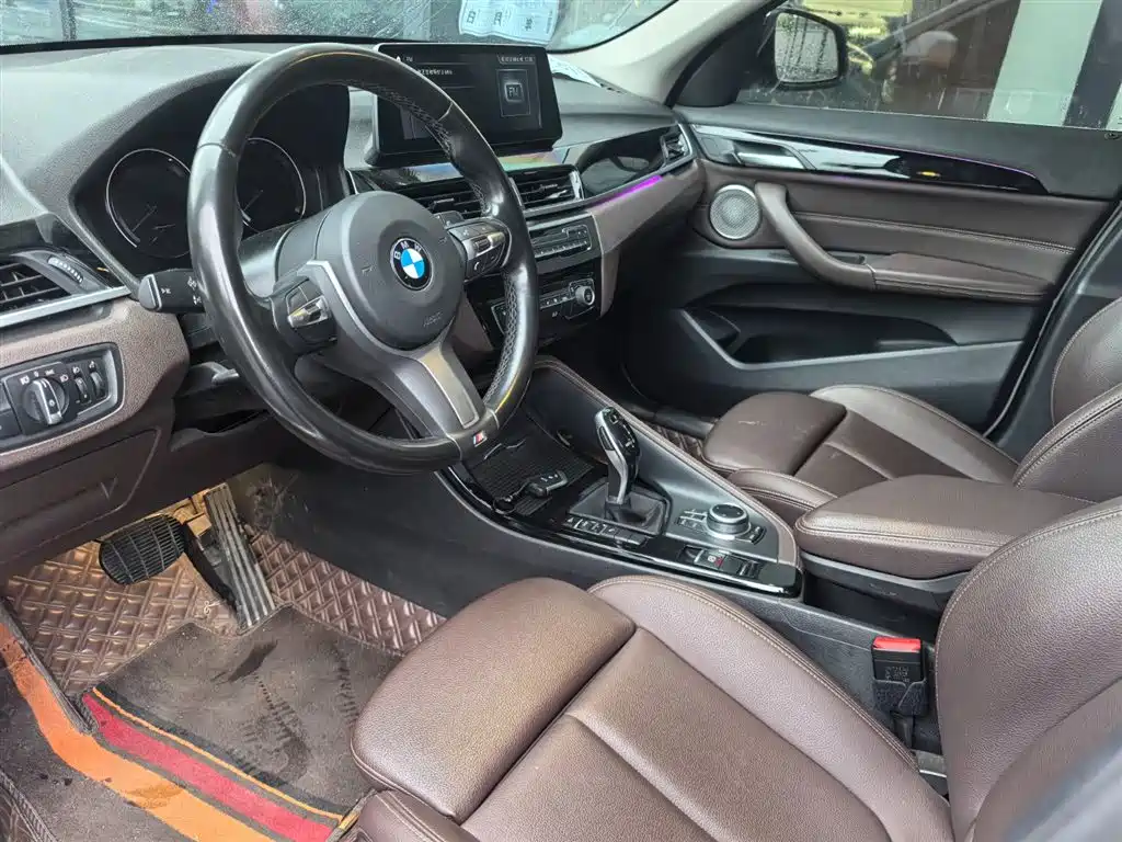 BMW X1 2022 sDrive25Li Leading фото 8
