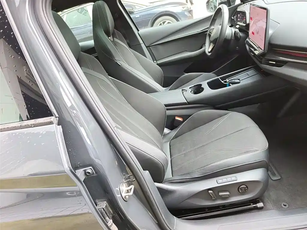 Volkswagen Unique 06 2024 Facelift Pro Long Range фото 25