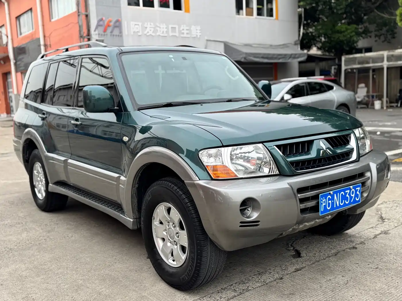Mitsubishi Pajero 2007 2006 Model 3.0L AT GLX