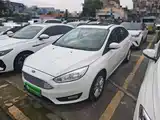Фото 2 - Ford Focus