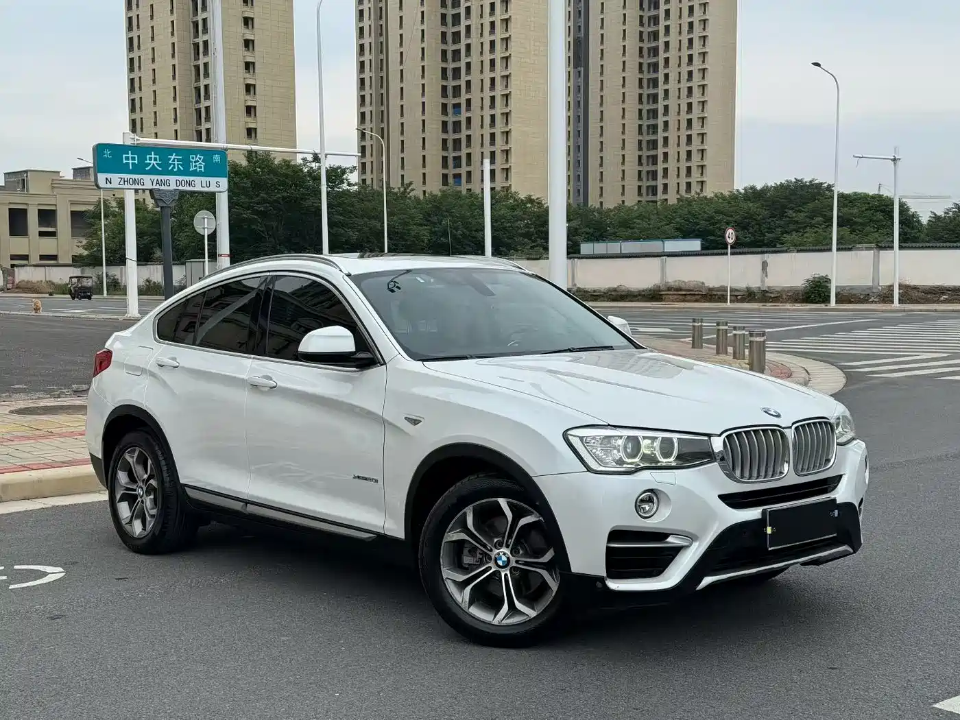 BMW X4 2014 xDrive20i X Design Package фото 3