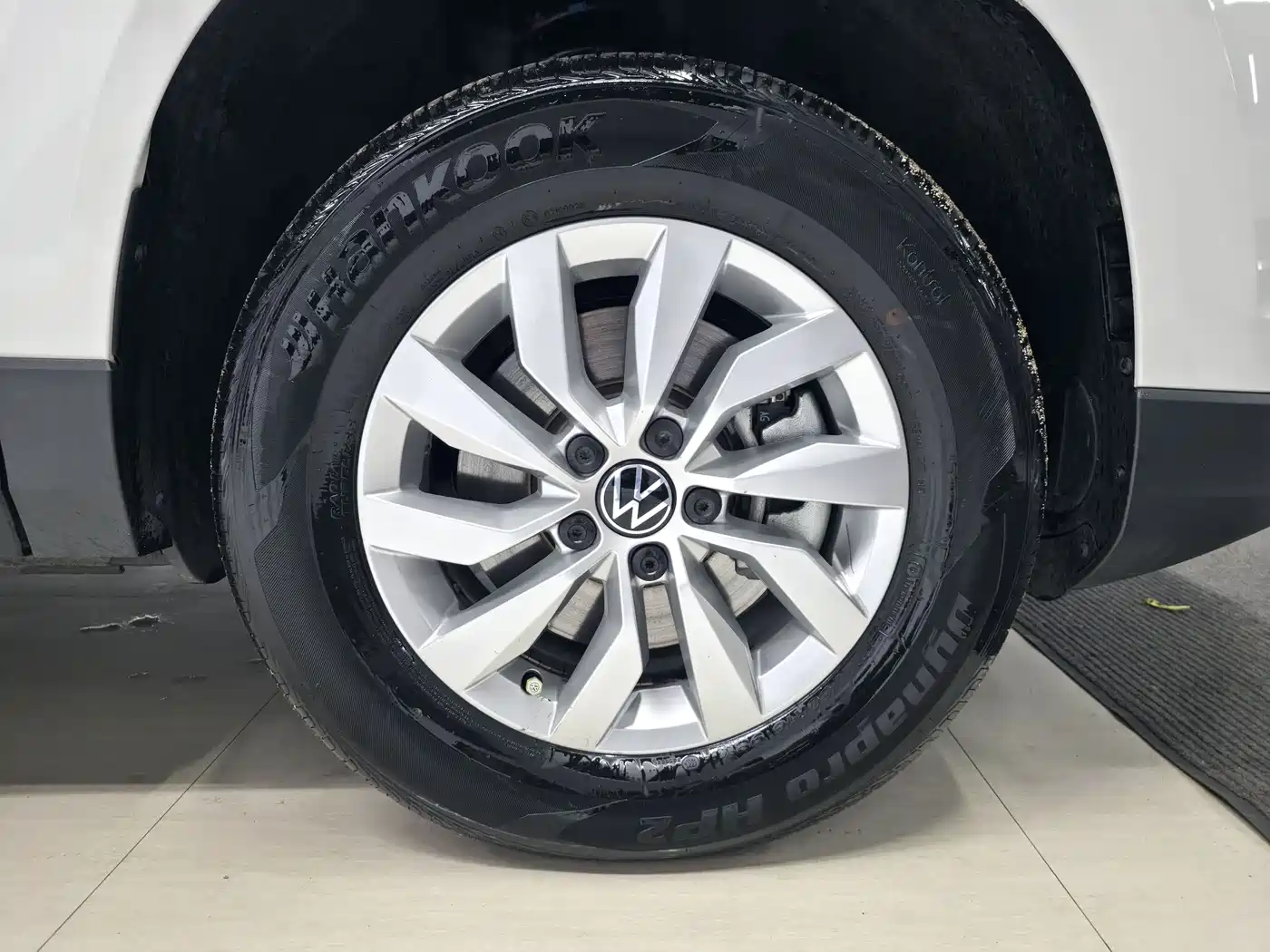 VOLKSWAGEN TUYUE