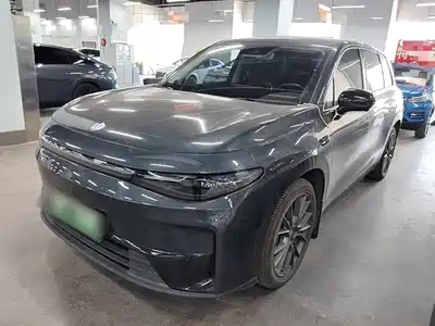 Leapmotor C10