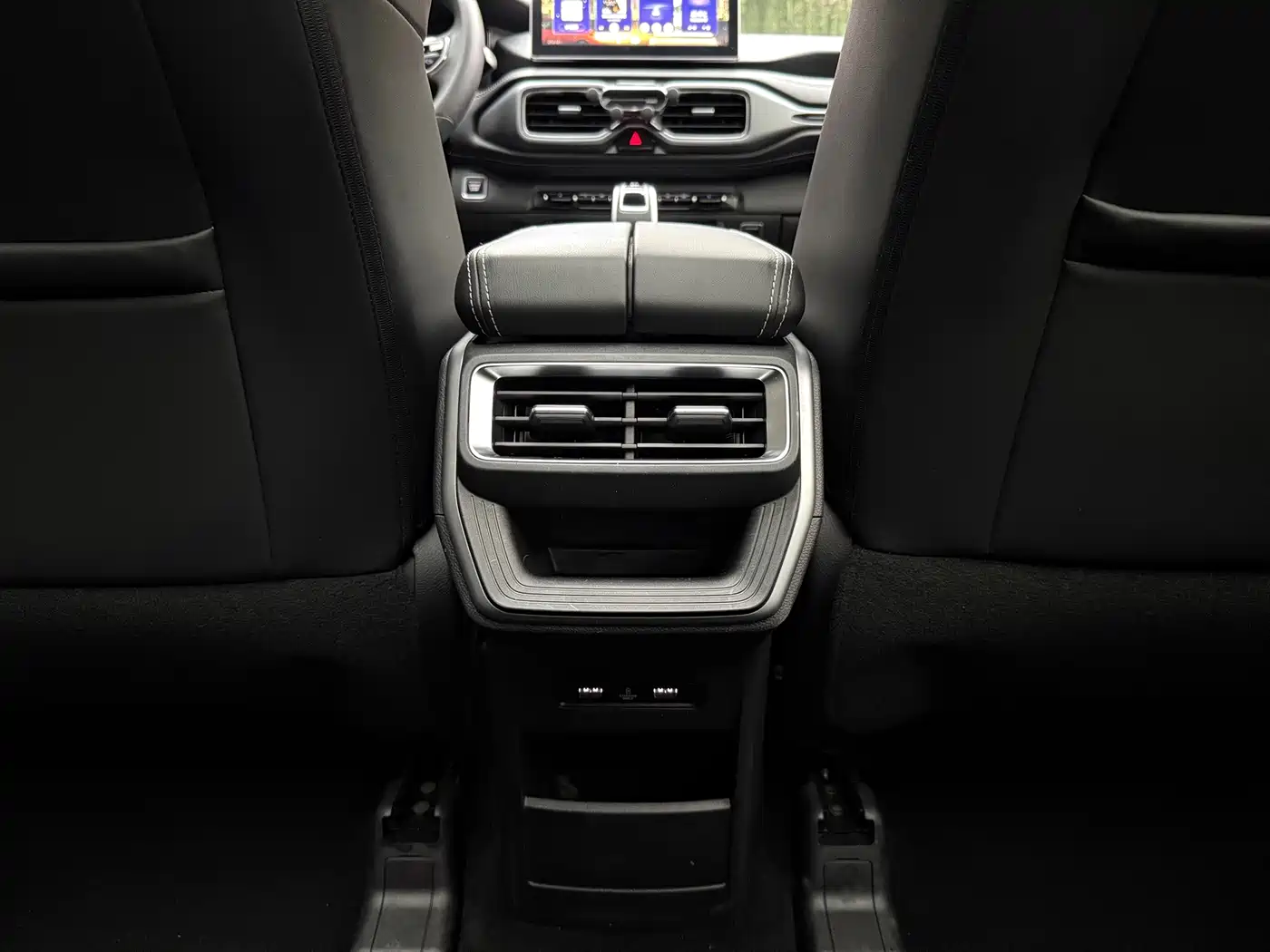 Geely Okavango 2021 2020 1.8TD DCT Luxury 7-Seater