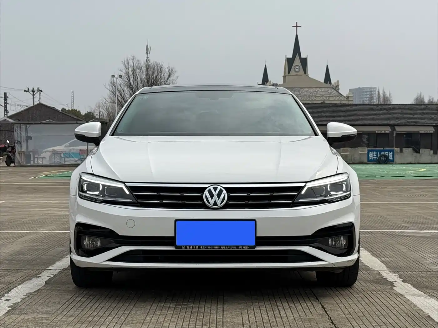 VOLKSWAGEN LINGDU