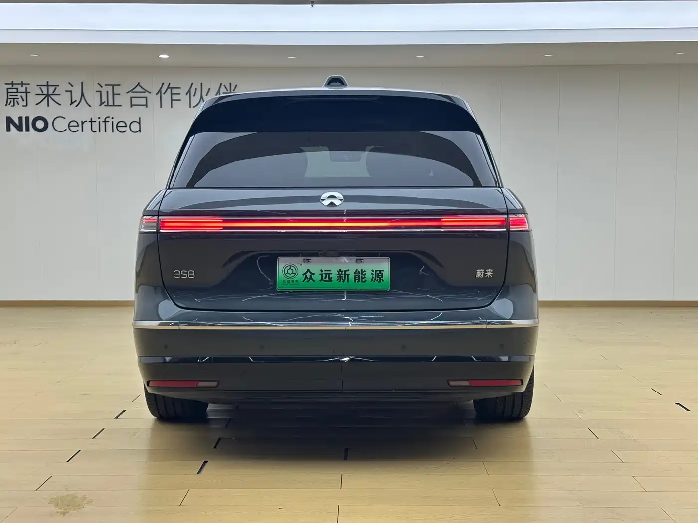 NIO ES8 2025 2025 Model 6-Seat Executive Luxury Edition