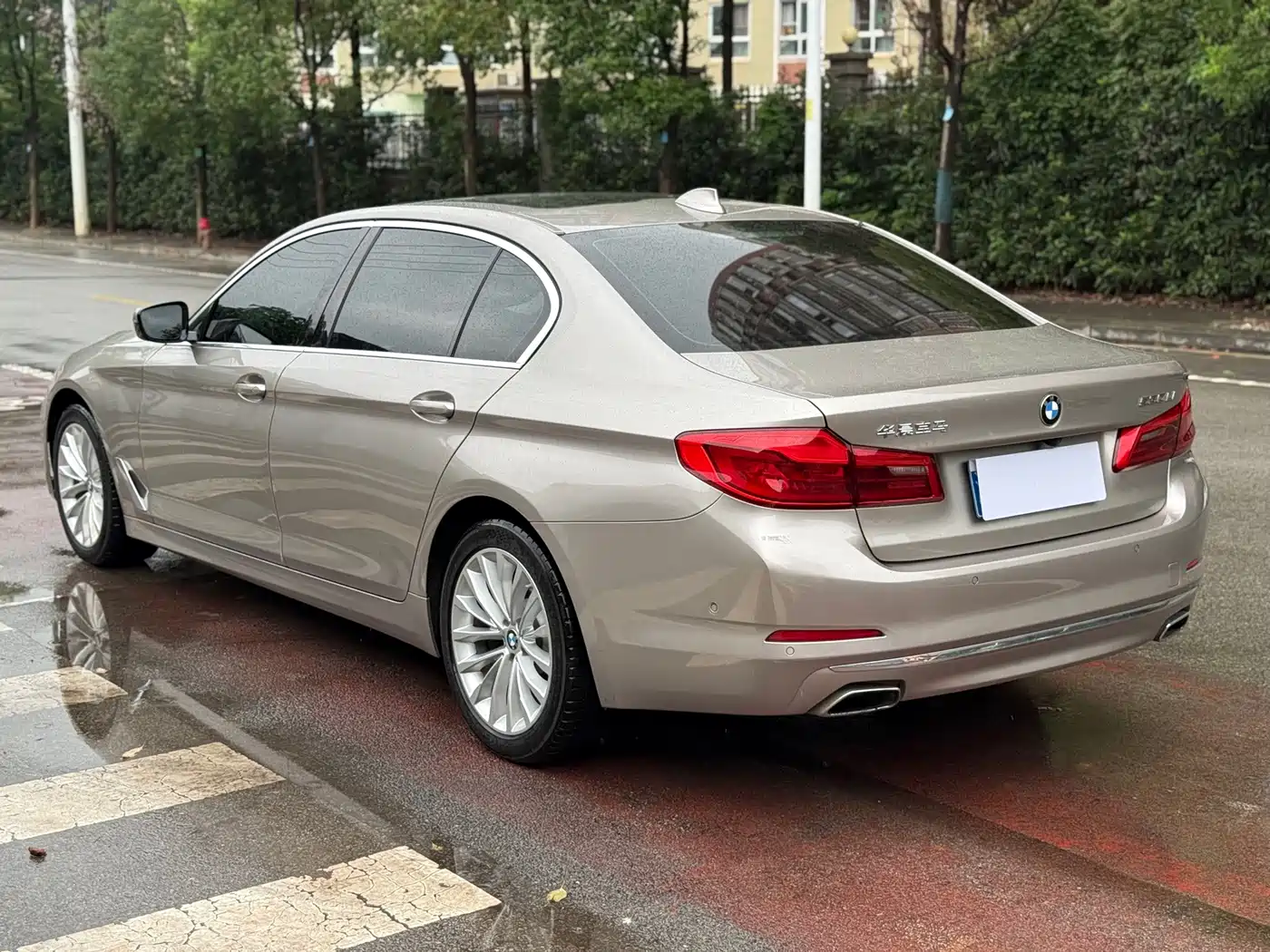 Фото 6 - BMW 5 Series