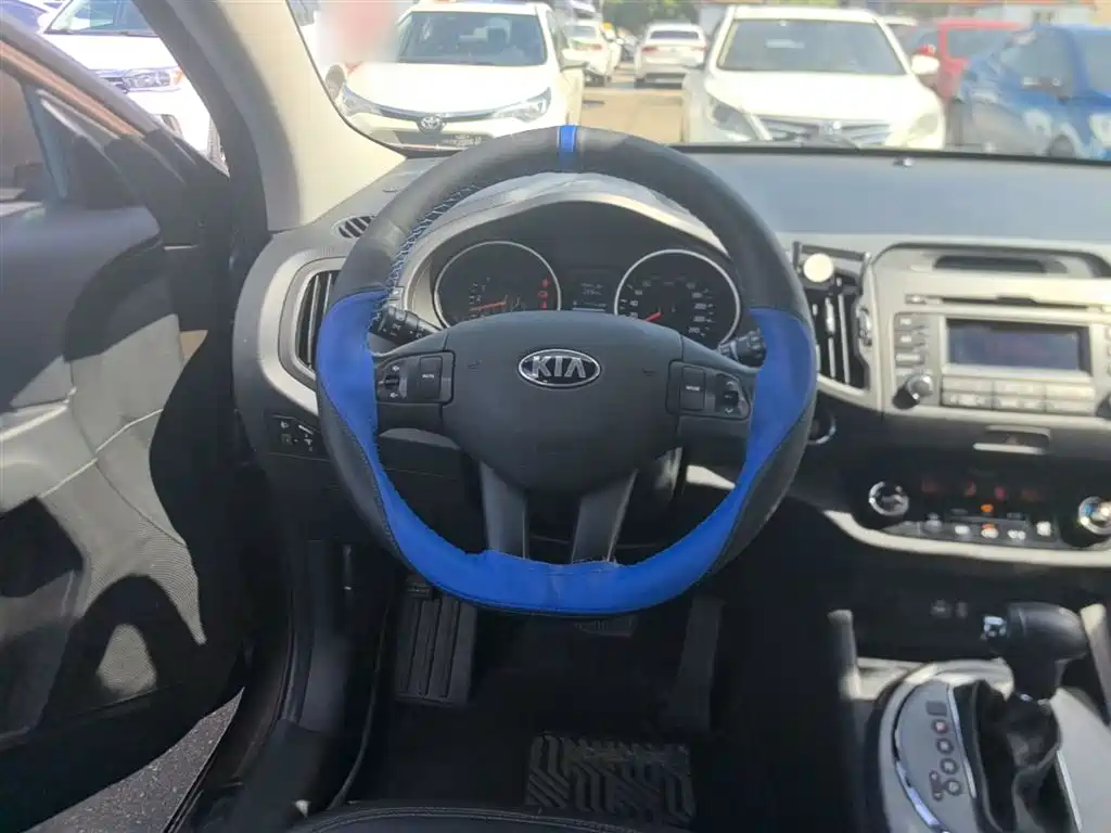 Kia Sportage 2016 2.0L Automatic 2WD GLS фото 11