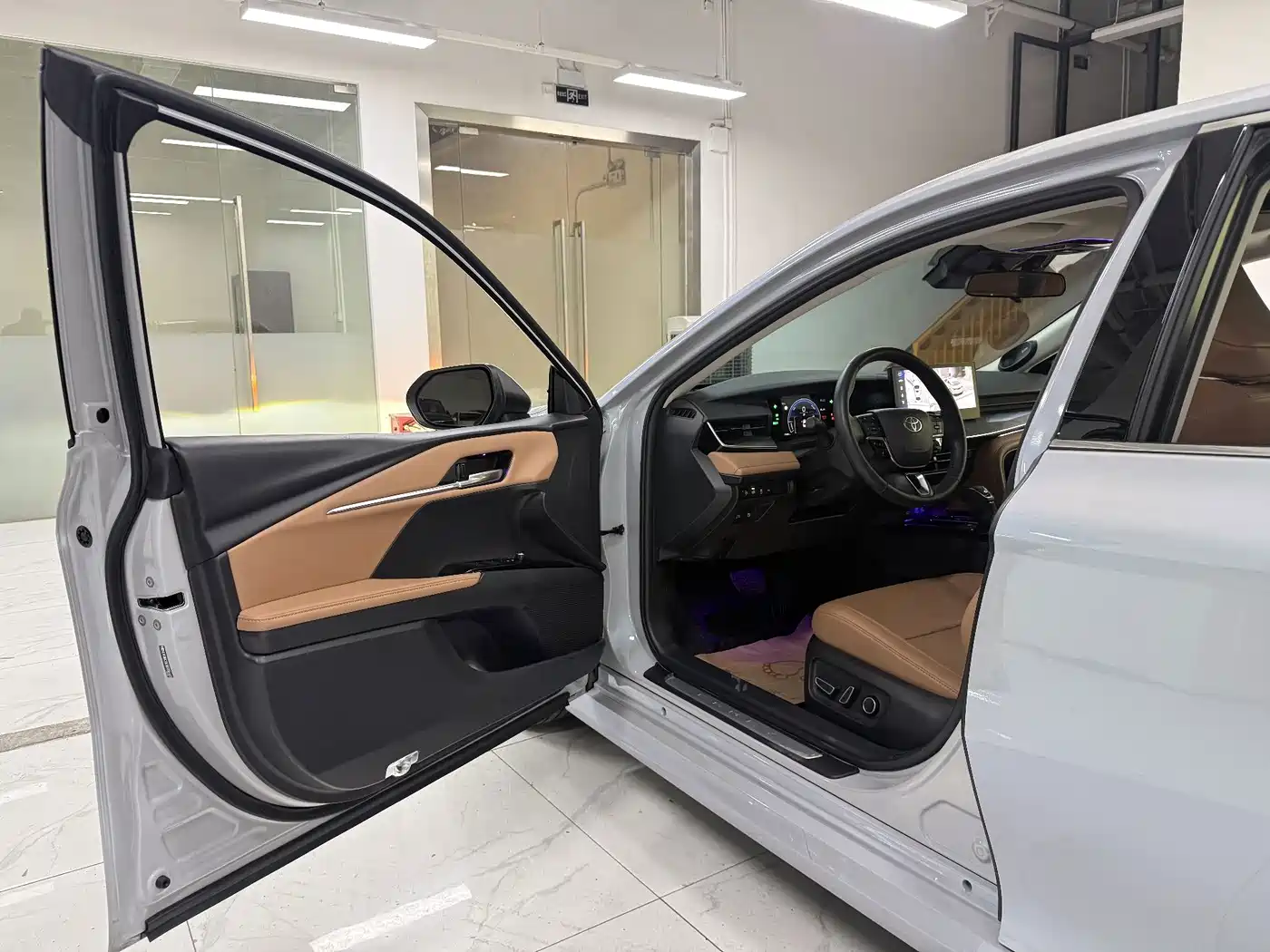 Toyota Camry 2024 2024 Hybrid 2.0HGVP Luxury Edition