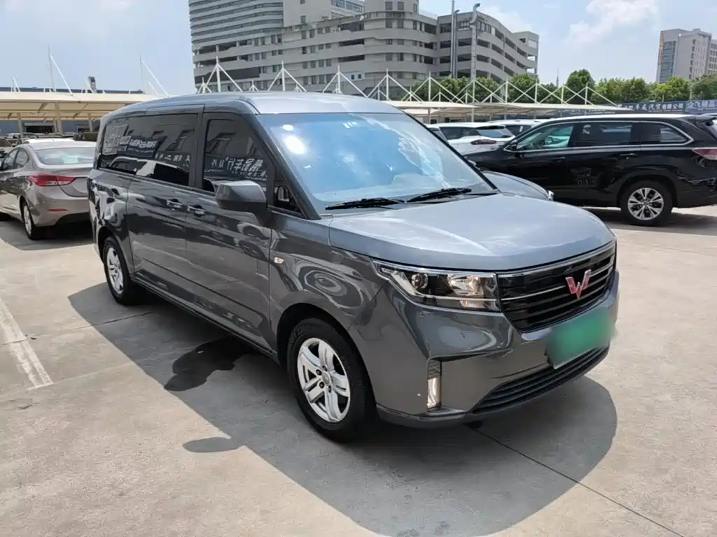 Wuling Motors Wuling Journey 2022 2021 1.5T Manual Luxury Commercial Vehicle