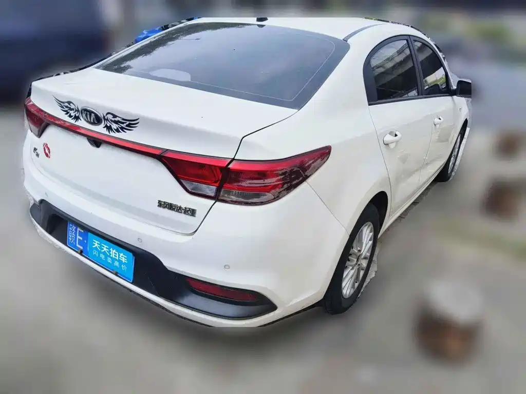 Kia K2 2017 2017 Sedan 1.4L AT GLS