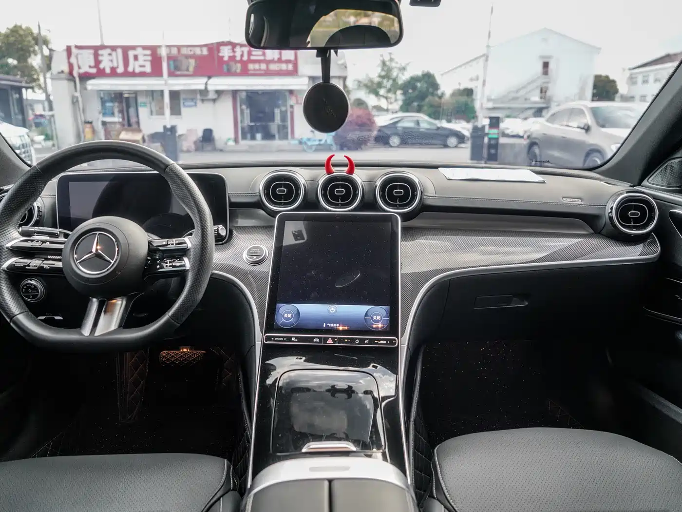 Mercedes-Benz C-Class 2023 Facelift C 200 L Sport Edition фото 10
