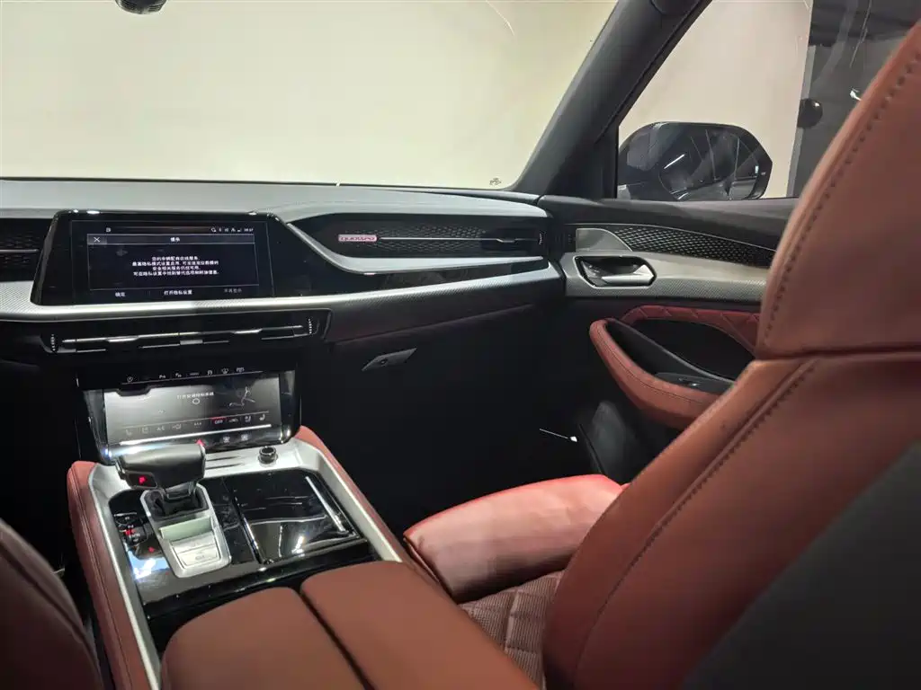 Audi Q6 2024 2024 45 TFSI quattro Shadow Warrior Edition 6-seater