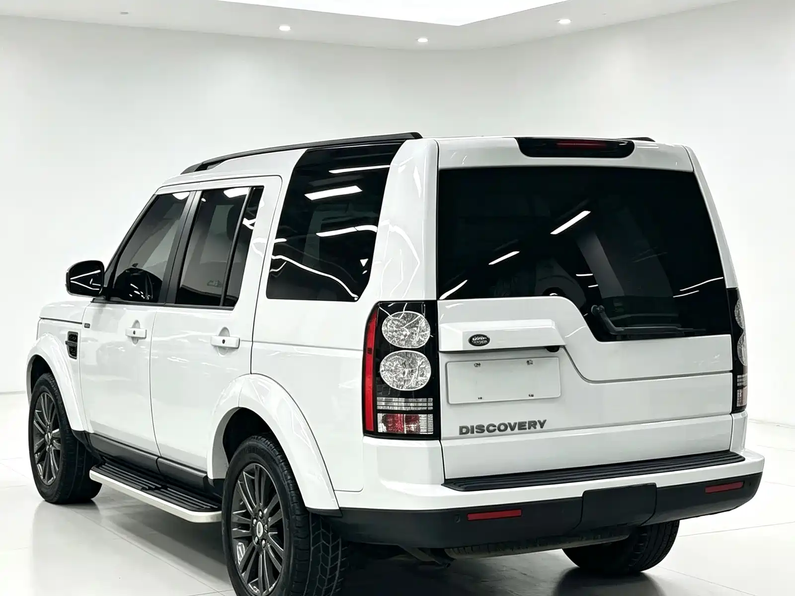 Photo 10 - Land Rover Discovery