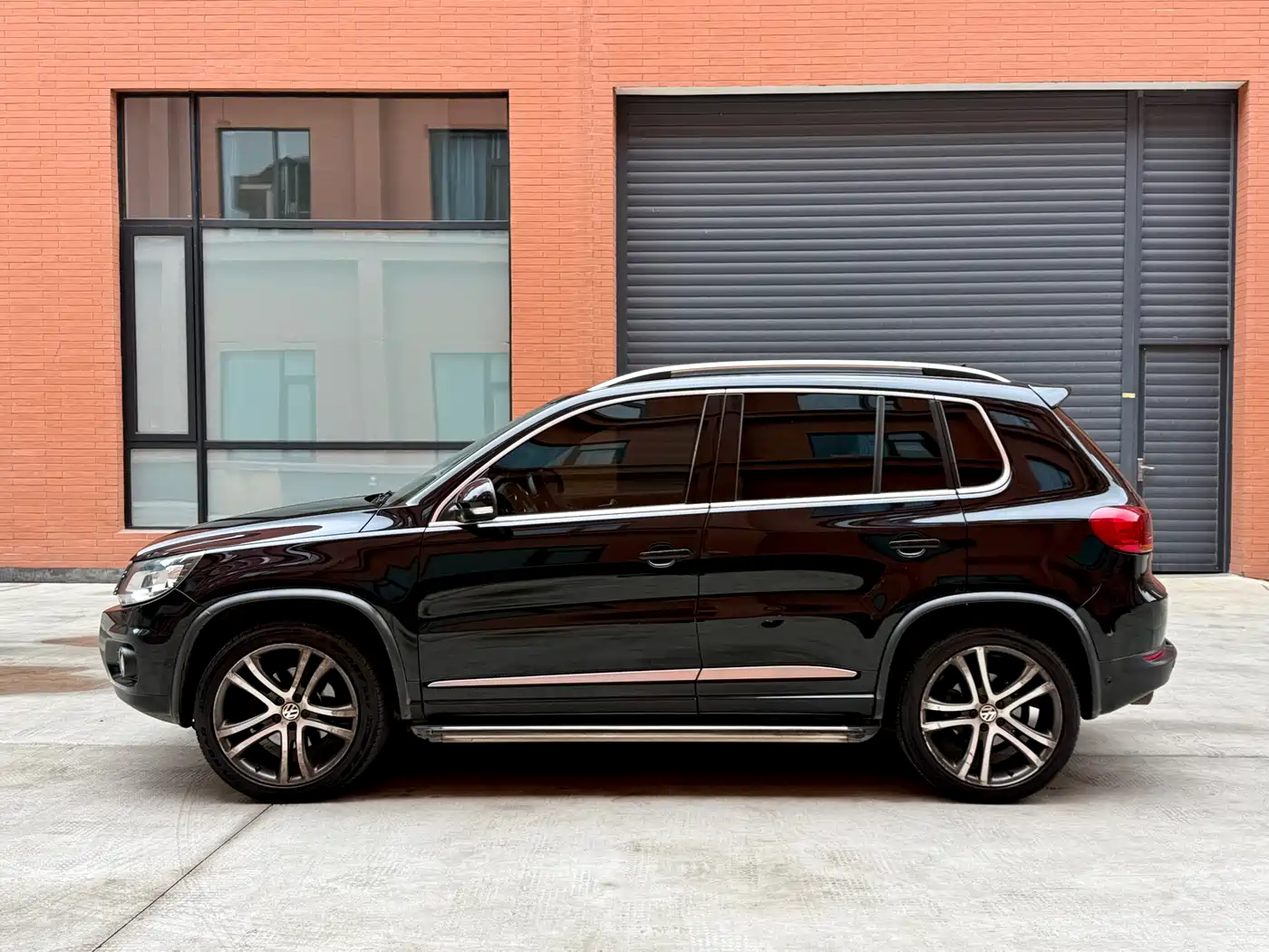 Volkswagen Tiguan 2014 2.0TSI Exclusive Edition фото 7