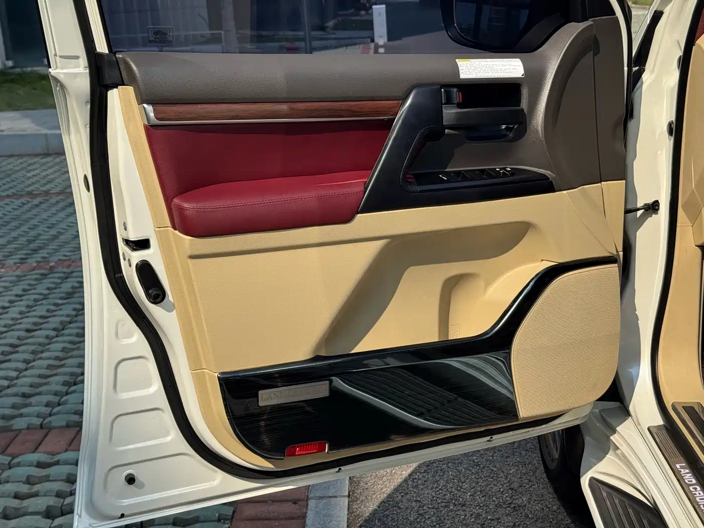 Toyota Land Cruiser (Import) 2017