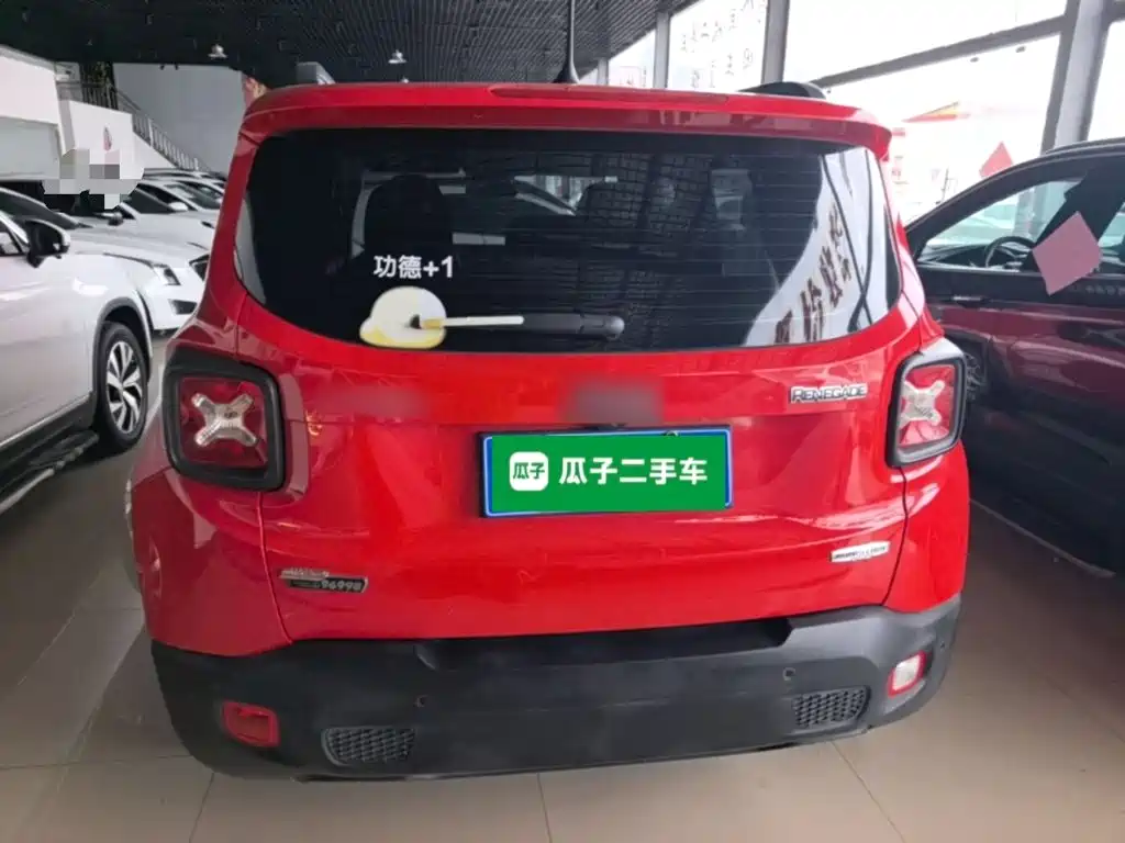 Фото 6 - Jeep Renegade