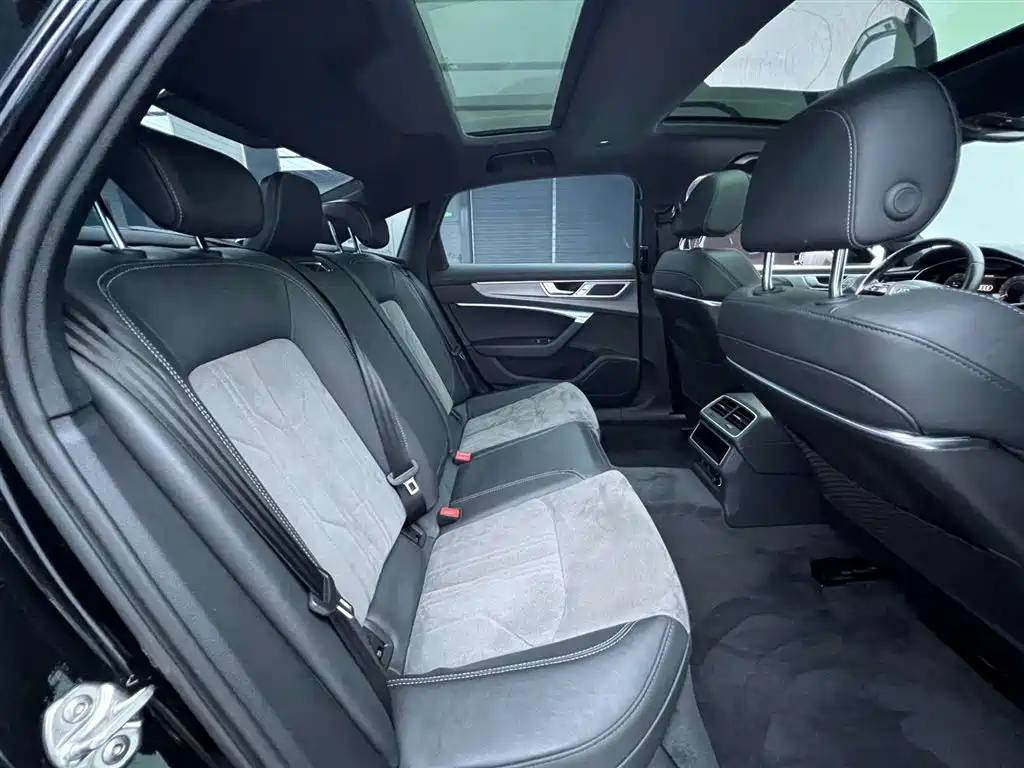Audi Audi A6L New Energy 2022 55 TFSI e quattro 17