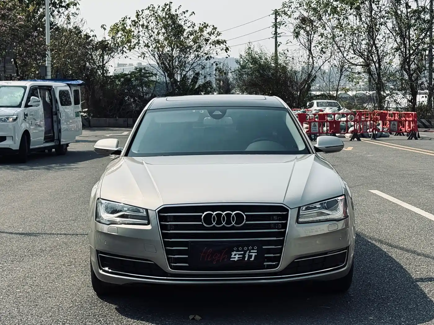 Audi A8 2014 A8L 45 TFSI quattro Comfort фото 2