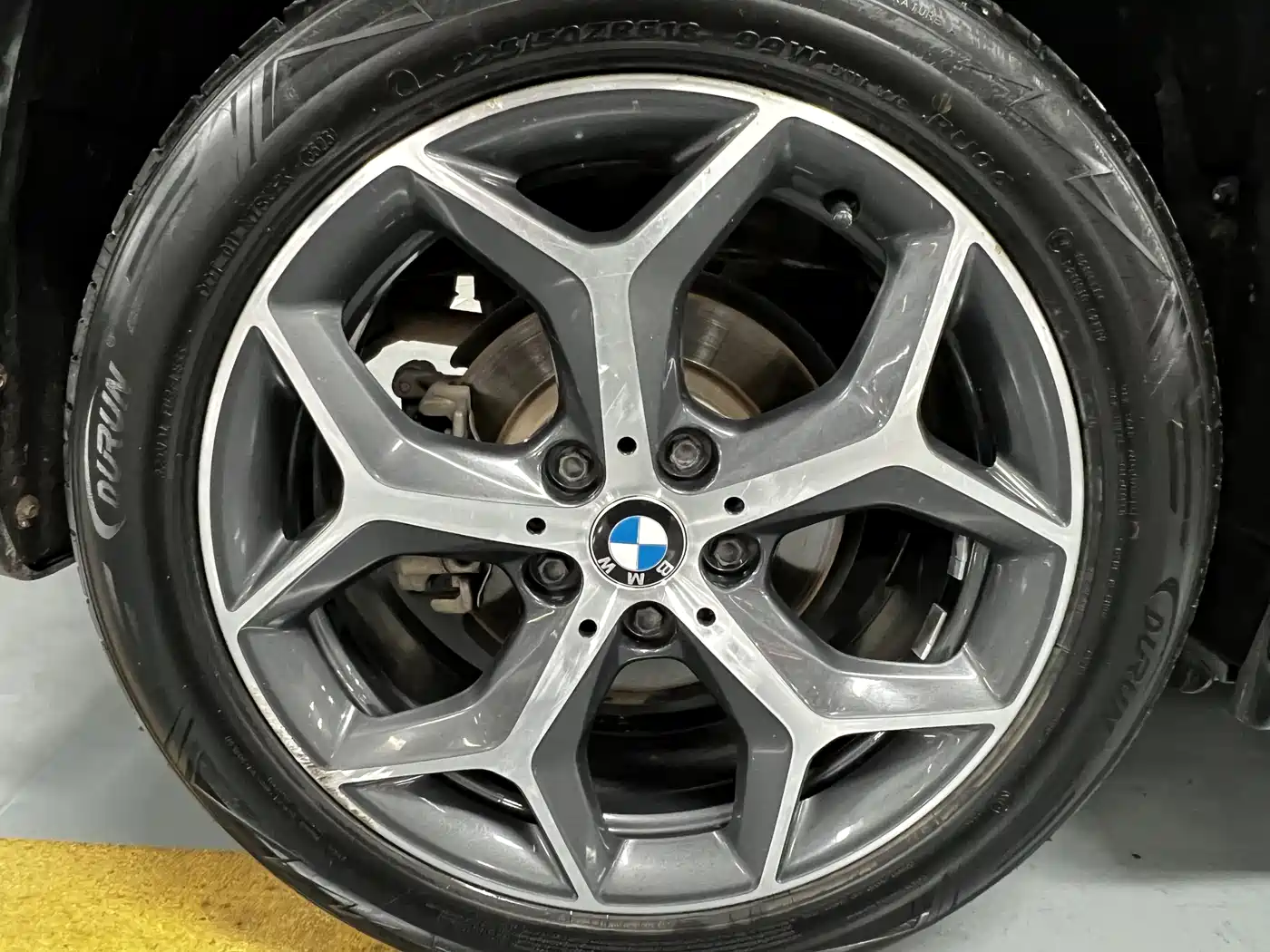 BMW X1 2018 sDrive18Li Premium Model фото 12