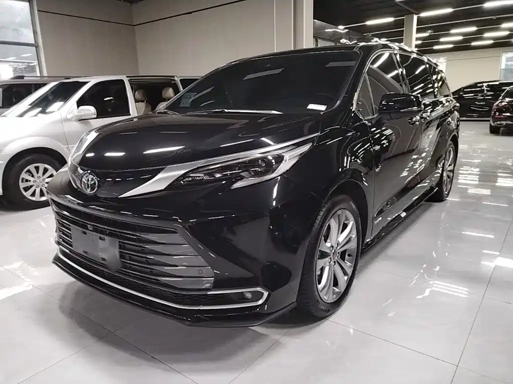 Toyota Sienna 2025 2024 2.5L Hybrid Supreme Edition