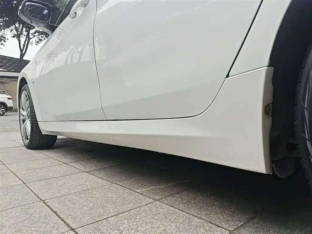 BMW 1 Series 2019 120i Leading M Sport Package фото 22