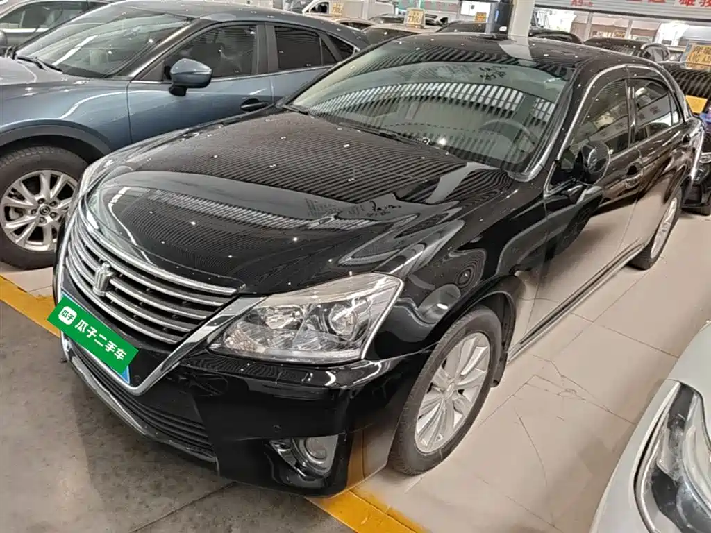 Toyota Crown 2012 2.5L Royal Leather Edition