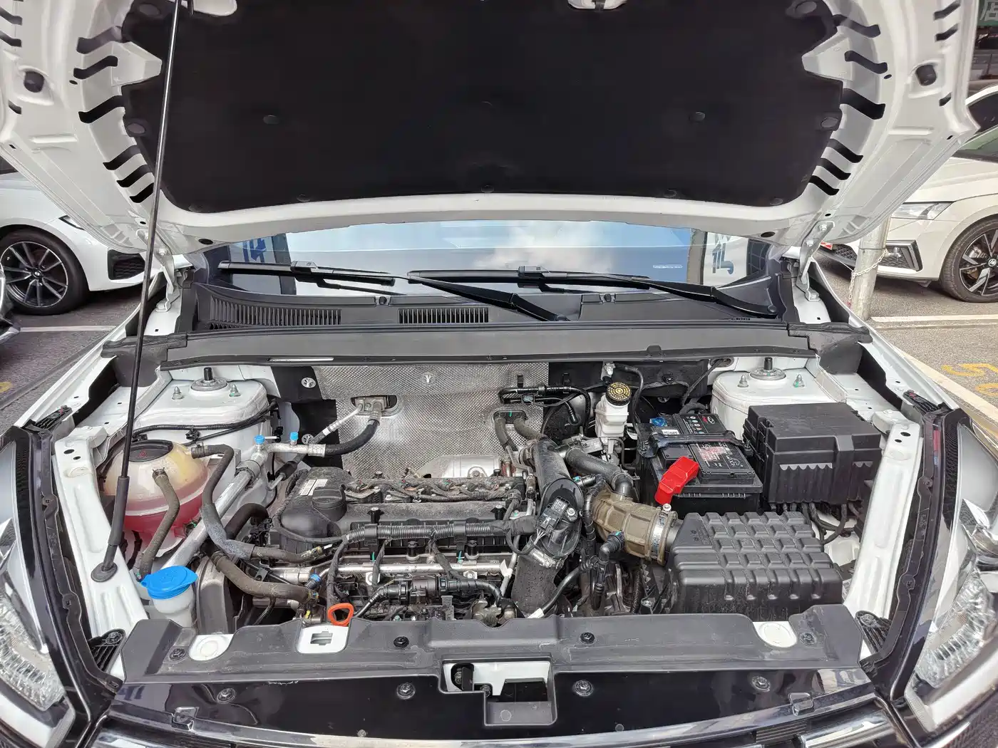 Фото 21 - Chery Tiggo 8