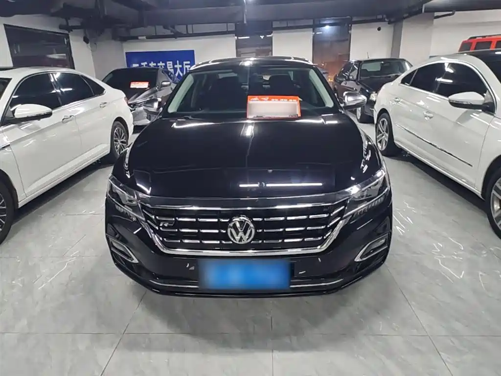 Volkswagen Passat 2019 330TSI Luxury Edition China VI фото 3