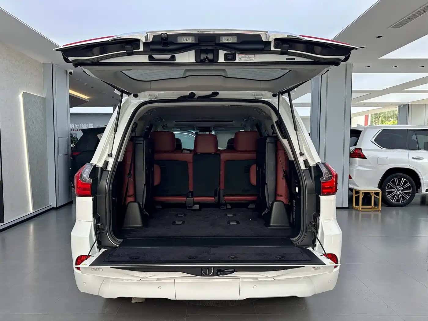 Lexus LX 2017 570 Prestige Luxury фото 9