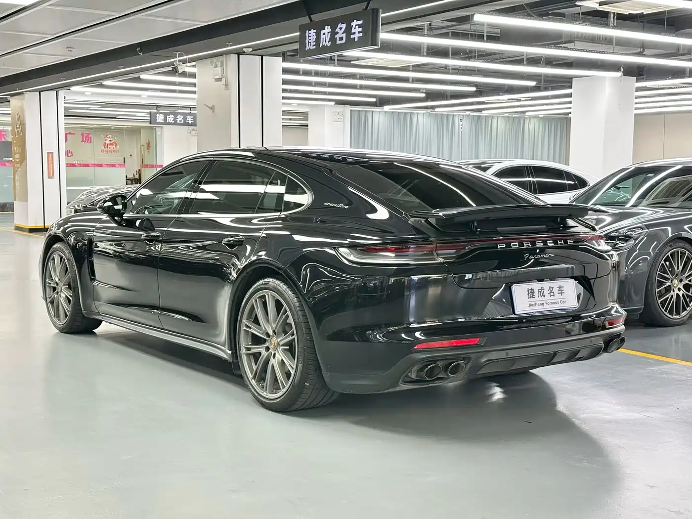 Porsche Panamera 2021 Panamera Executive Long Wheelbase 2.9T фото 5