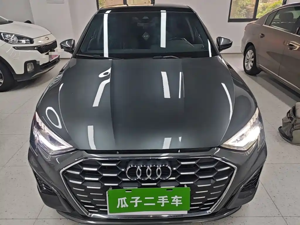 Photo 3 - Audi A3