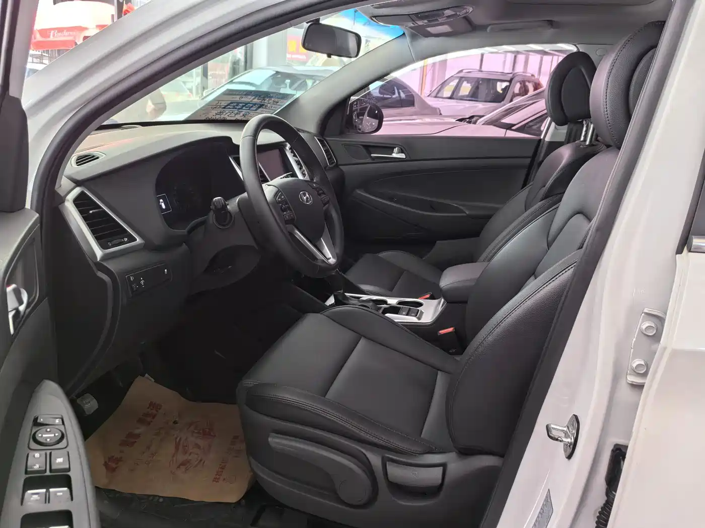 Hyundai Tucson 2015 1.6T Dual Clutch 2WD Smart фото 7