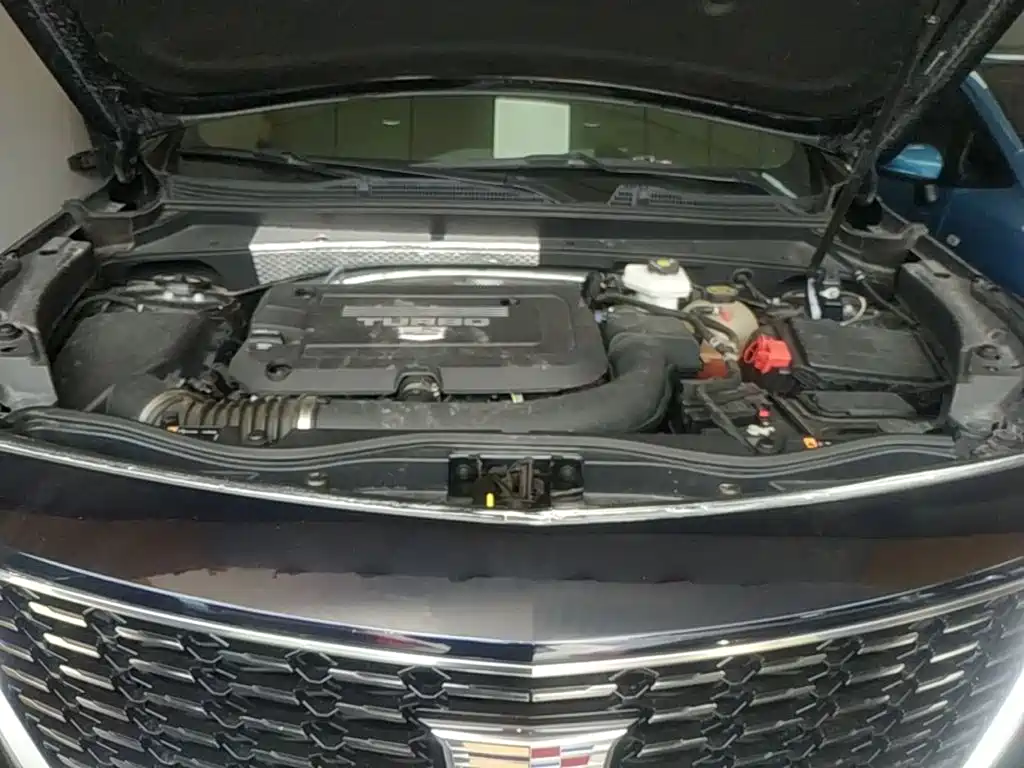Фото 20 - Cadillac XT4
