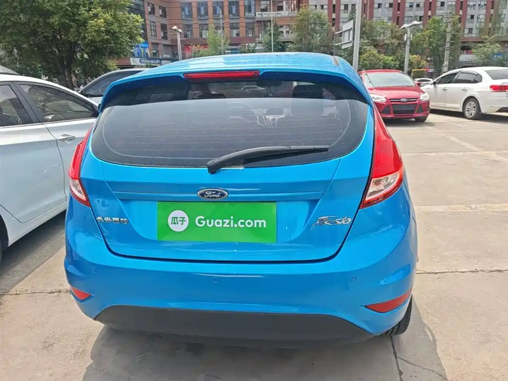 Ford Fiesta 2015 2013 Hatchback 1.5L Automatic Fashion