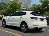 Фото 16 - Maserati Levante