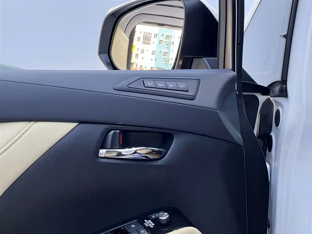 Toyota Alphard 2021 Hybrid 2.5L Premium 31